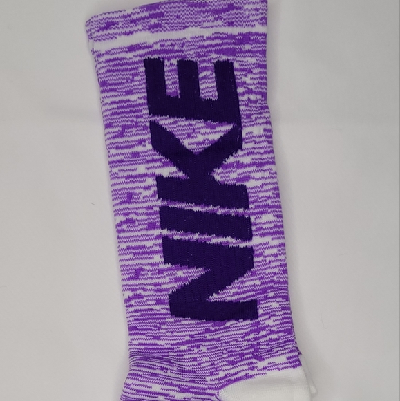 NIKE---Nice set of 3 pair of Nike socks - Picture 4 of 5
